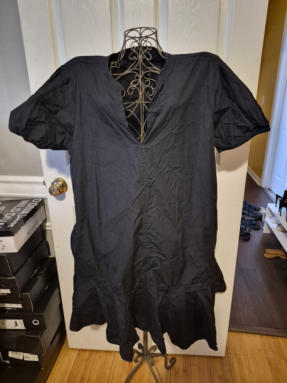 Black Women's V-Neck Tunic Top